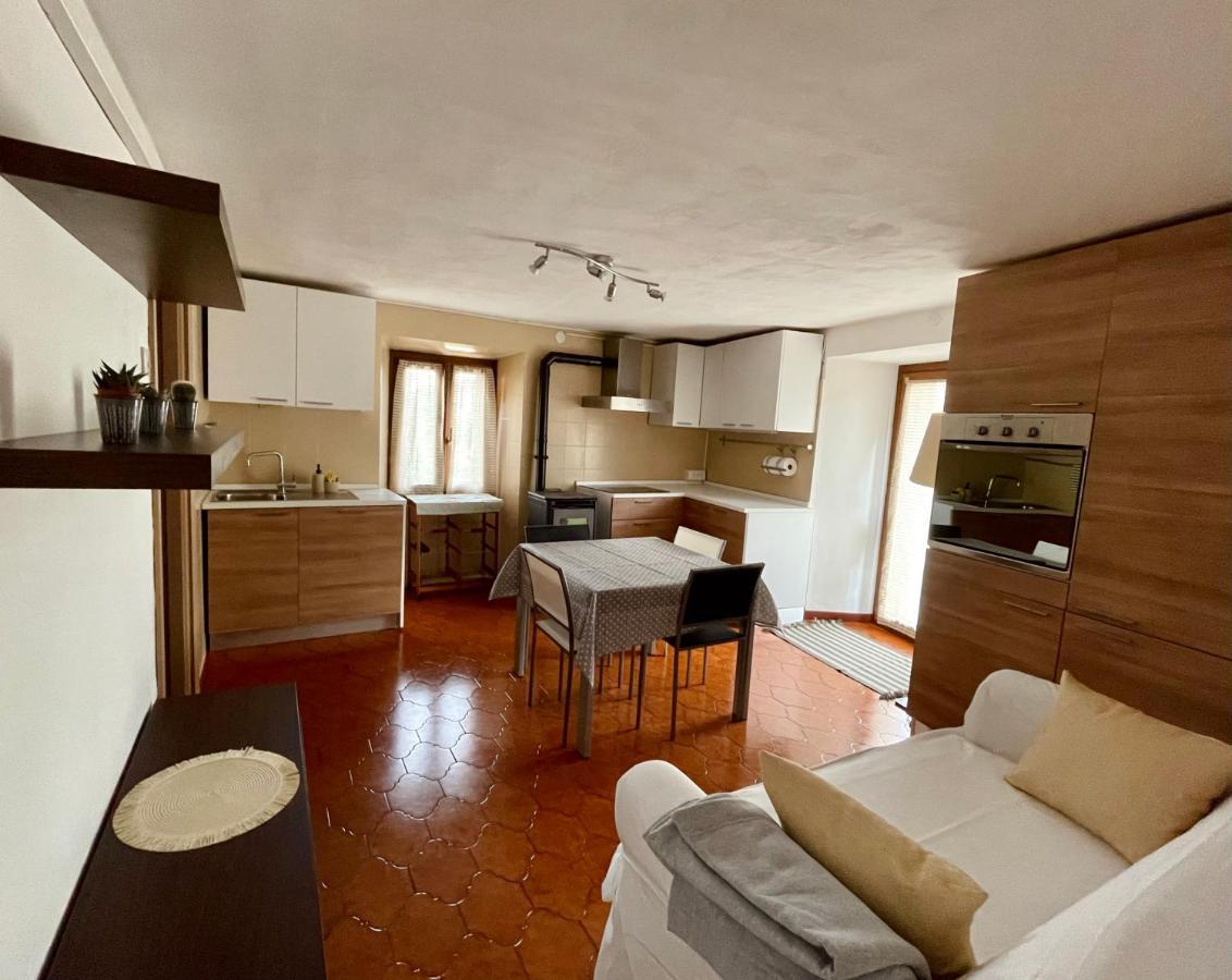 Appartamento Maison Merlot Aosta Esterno foto